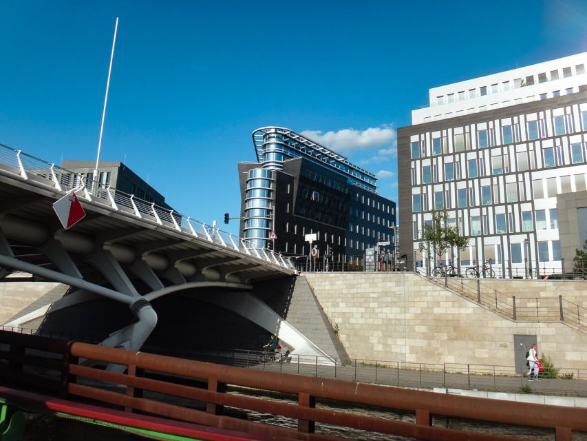 Berlin: 2.5-Hour East Side Boat Cruise with Commentary - Treptow Harbor and the quieter middle stretch