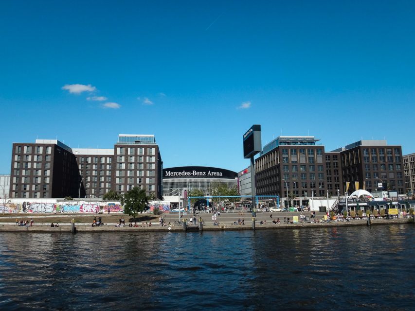 Berlin: 2.5-Hour East Side Boat Cruise with Commentary - Returning through Nikolaiviertel and Museum Island
