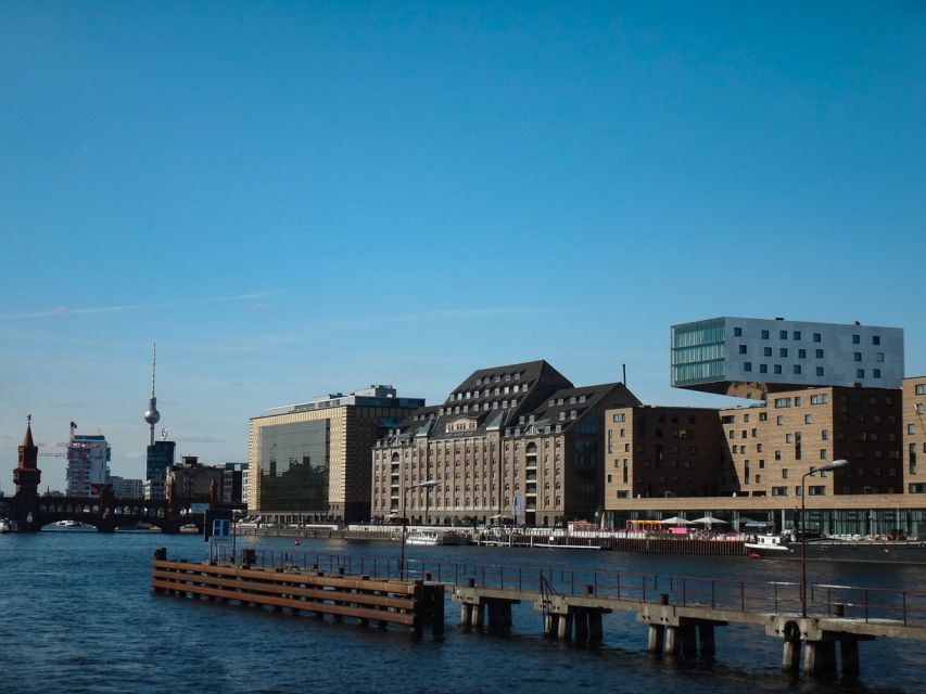 Berlin: 2.5-Hour East Side Boat Cruise with Commentary - Friedrichstrasse, the Palace of Tears, and the government district