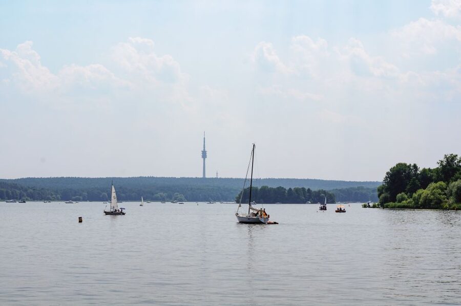 Berlin: 3-Hour World Heritage Cruise to Potsdam - Glienicke Bridge and Babelsberg Palace