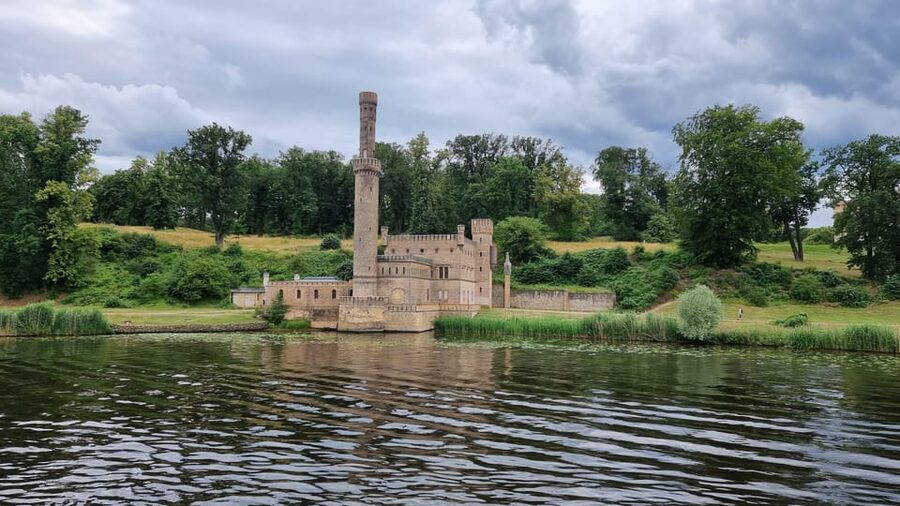 Berlin: 7 Lakes Boat Tour through the Havel Landscape - From Little Wannsee to Griebnitzsee