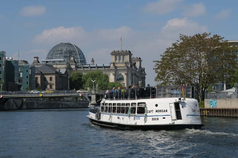 Berlin: Boat Sightseeing Cruise with Audioguide - The Reichstag and Berlin’s government district