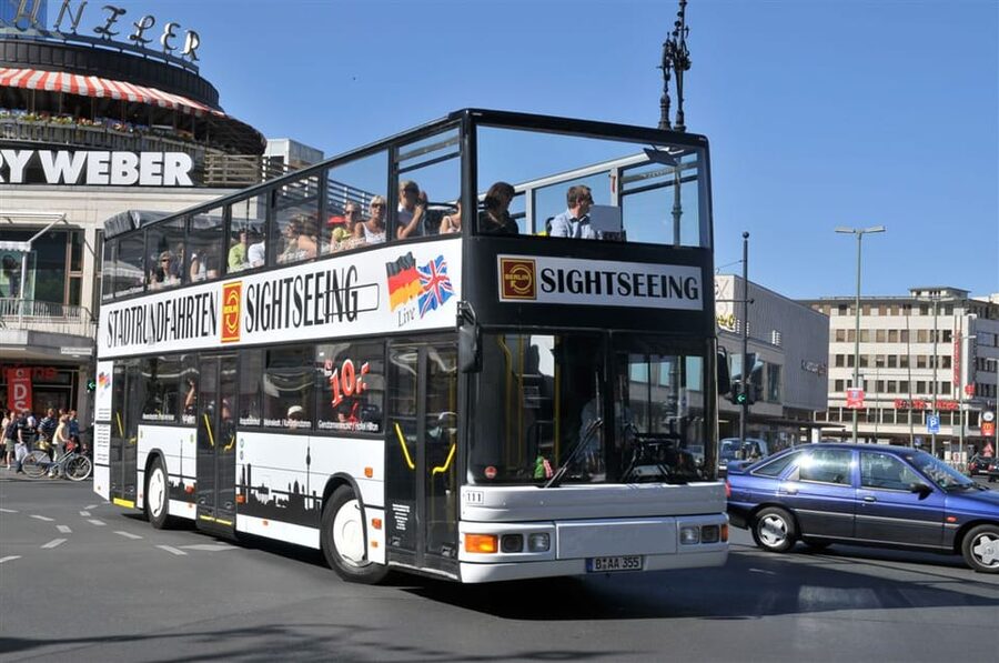 Berlin: Hop-On Hop-Off City Tour by Bus and Boat - Checkpoint Charlie and the historic center