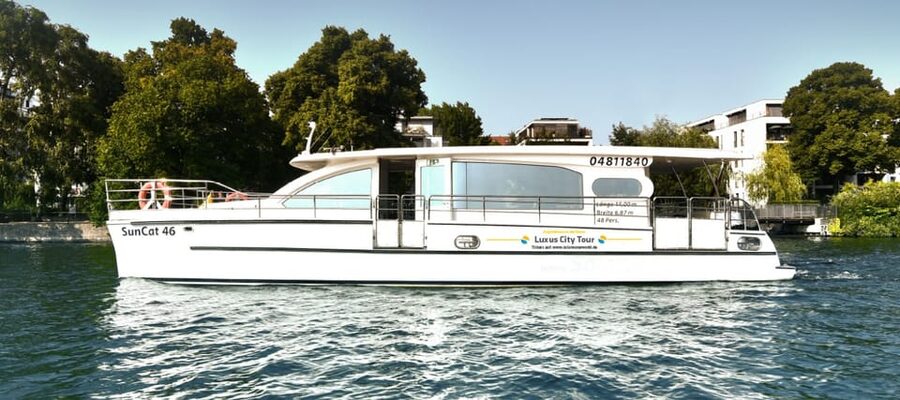 Berlin: Solar Powered Sunset Catamaran Cruise & Audio Guide - The audio guide is useful, but keep expectations modest