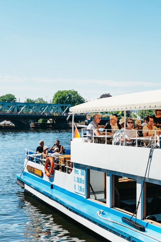 Berlin: Spree Boat Tour to Müggelsee - Food, drinks, and the right way to spend the time