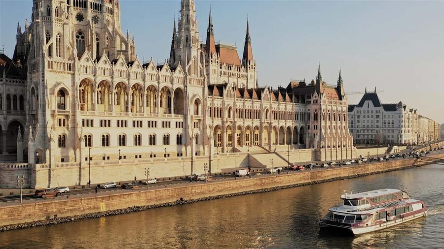 Best of Budapest Cruise - Sunset, daylight, or Budapest after dark
