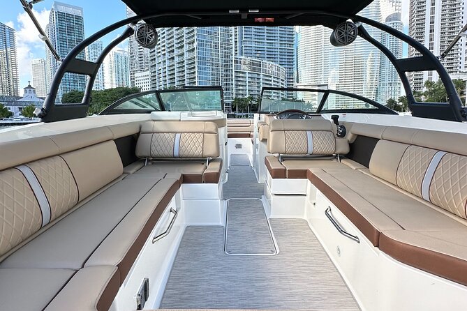 Best of Miami: Private Top-Rated Boat Charter & Guided Experience - A private way to see Miami without the party-boat crowd