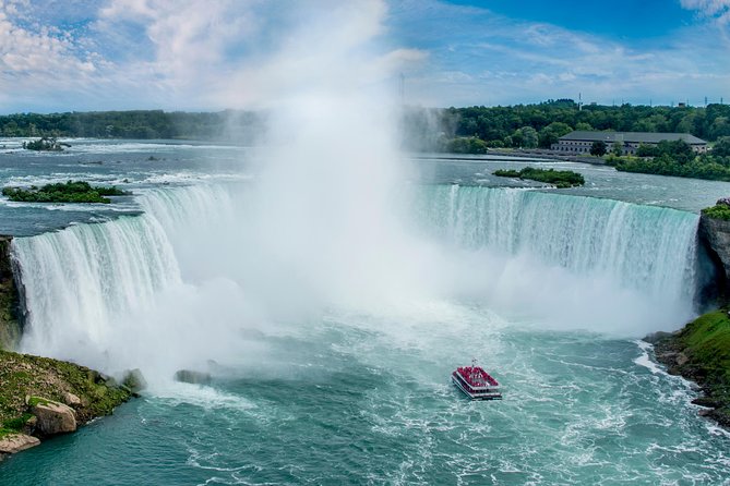 Best of Niagara Falls Canada Premium Tour: Behind Falls and Boat - What the guide adds