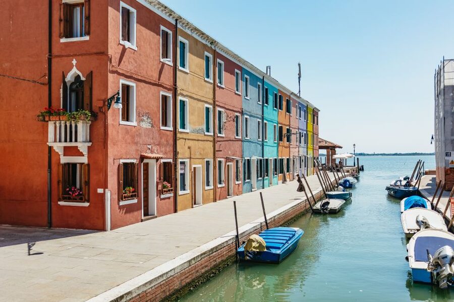 Boat Trip: Glimpse of Murano, Torcello & Burano Islands - Burano: bright houses and a rushed final stop