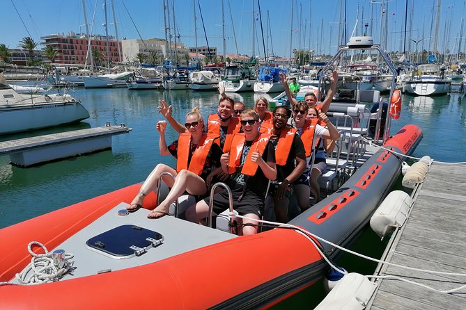 Boat trip to the caves of Benagil - From Lagos Marina toward Alvor and Portimão