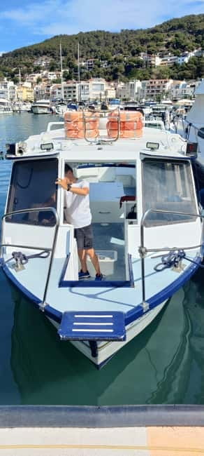 Boat trip to the Medes Islands, caves and stop for swimming - Cala Pedrosa: swimming, snorkeling, and wildlife watching