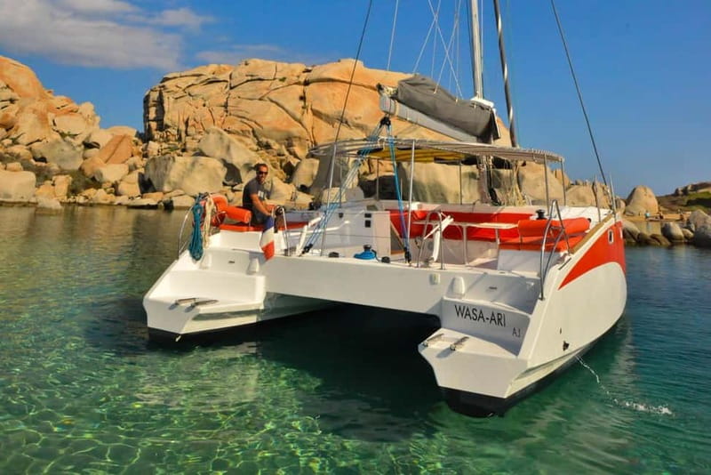 Bonifacio: Catamaran trip with snorkeling at the Lavezzi Islands - The crew and the feel on board