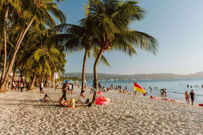 Boracay: Island and Beach-Hopping Boat Tour with Snorkeling - Puka Beach gives you an early taste of Boracay