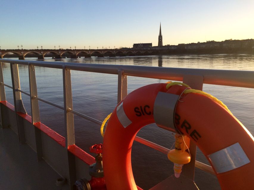 Bordeaux: 2-Hour River Dinner Cruise - What arrives at the table