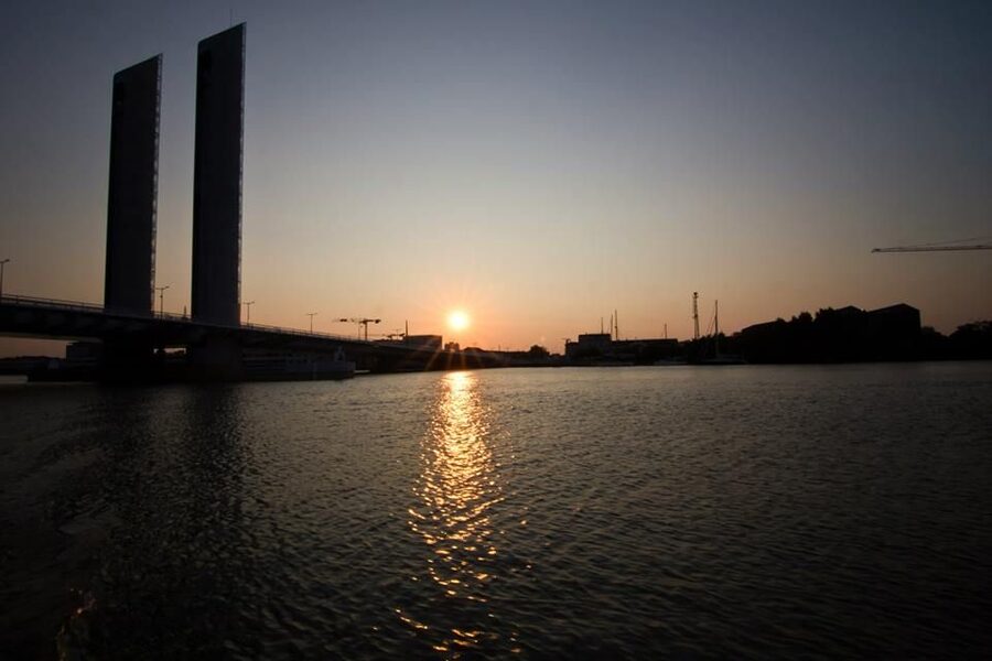 Bordeaux: Evening Apéritif Cruise on the River Garonne - Why This Bordeaux Cruise Works So Well at Aperitif Time