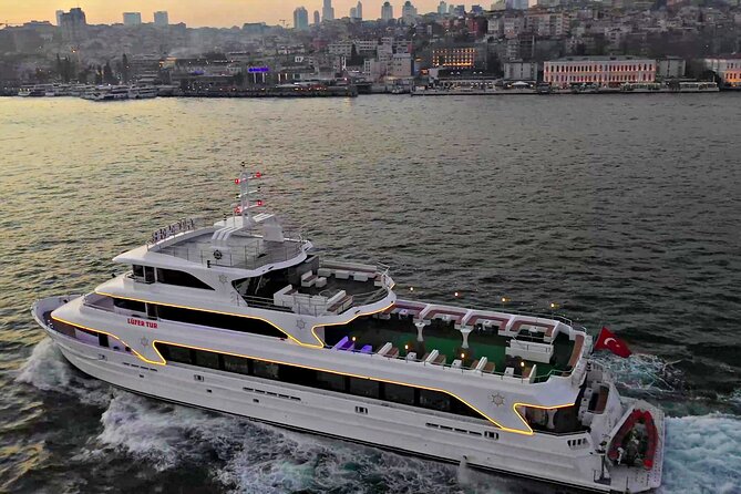 Bosphorus Dinner Cruise with Show and Private Table - Boarding near Kabataş and settling in