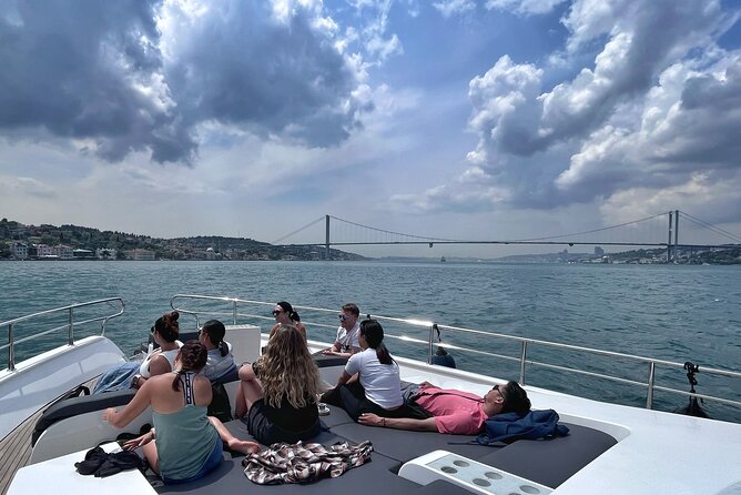 Bosphorus Yacht Cruise Experience: Visit the Asian Side - Crossing to Kanlıca on the Asian side