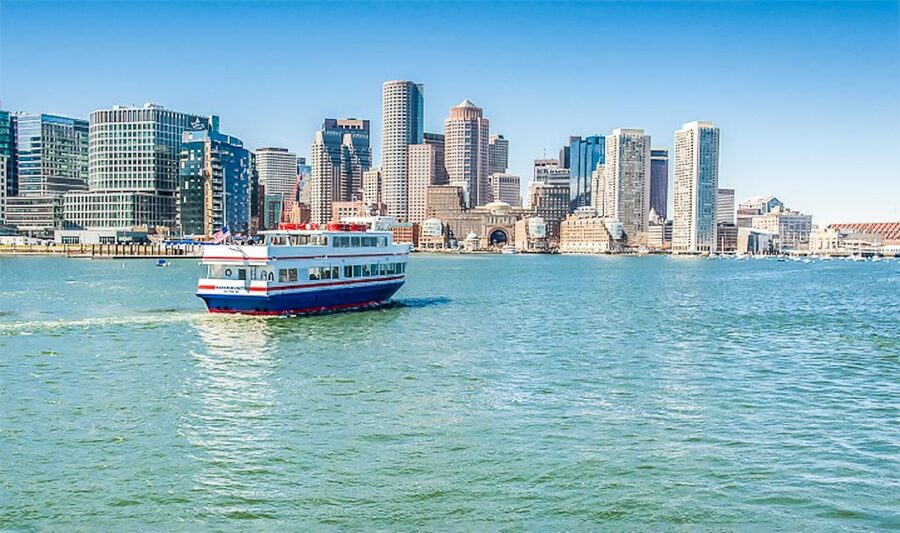 Boston: Boston Harbor Sunset Cruise - Meeting at Rowes Wharf and getting aboard