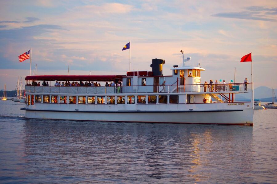Boston: Harbor Sunset Yacht Cruise - Who will get the most from this cruise?