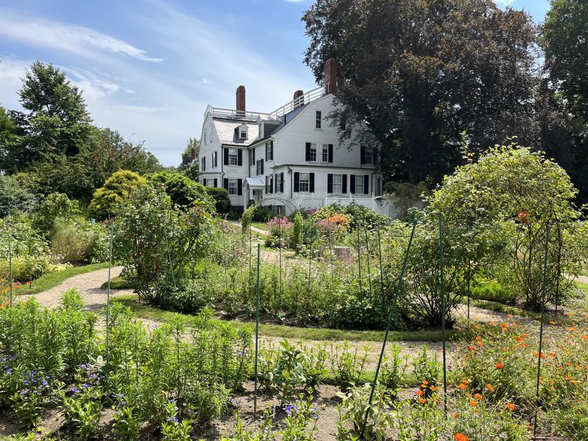 Boston: Salem by Boat – Witch Trials & Walking Tour - How much walking and what the day feels like
