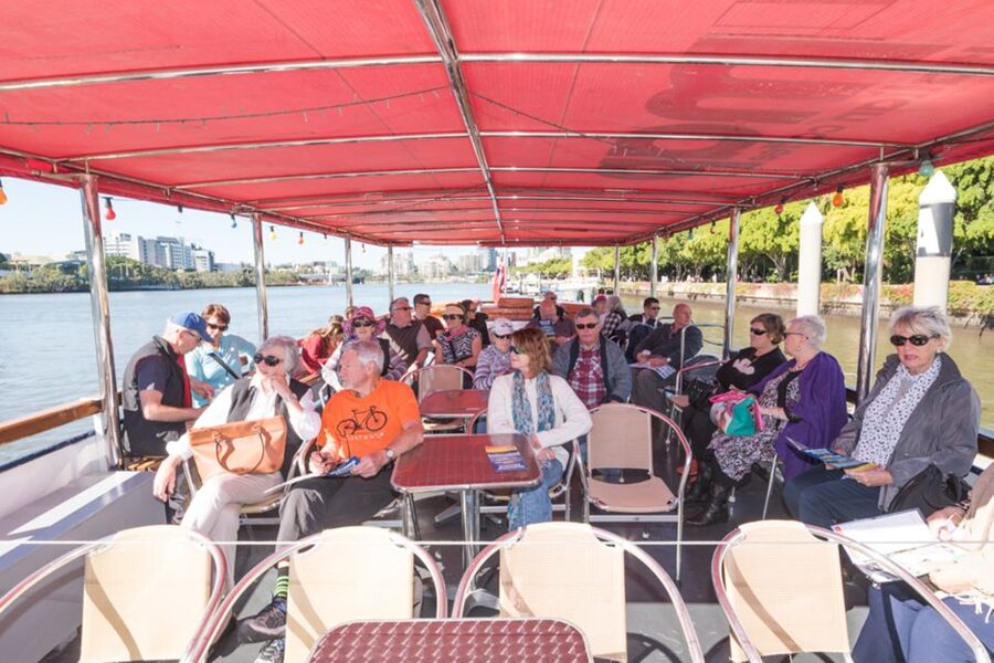 Brisbane: Cruise to Lunch Package: 10:30am-2pm (3.5hr) - Lunch at the Breakfast Creek Hotel