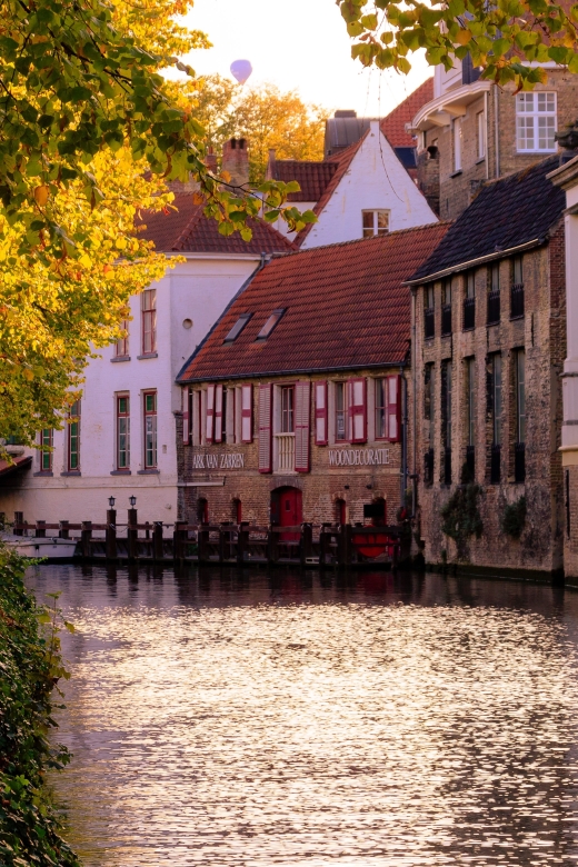 Bruges: Guided Tour & Boat Ride with Optional Beer Tasting - Gruuthuse Palace and the Dijver Canal