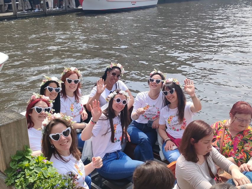 Bruges: Small Group Boat Cruise and Guided Walking Tour - The Basilica, courthouse, and Bruges legends