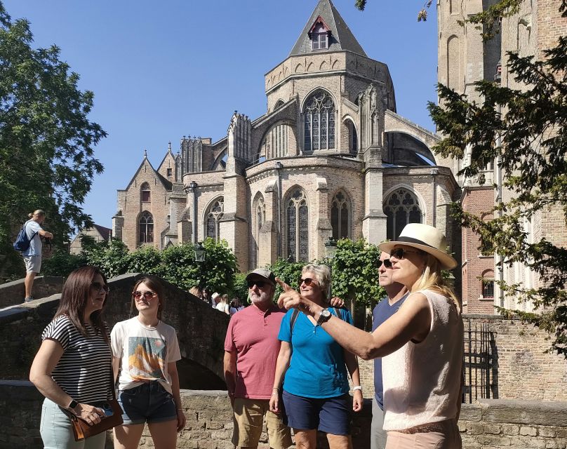 Bruges: Small Group Boat Cruise and Guided Walking Tour - The old Fish Market and Huidenvettersplein