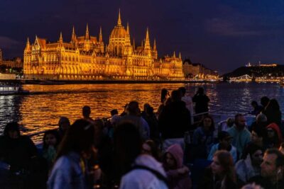 1-Hour Evening Sightseeing Cruise with Drink