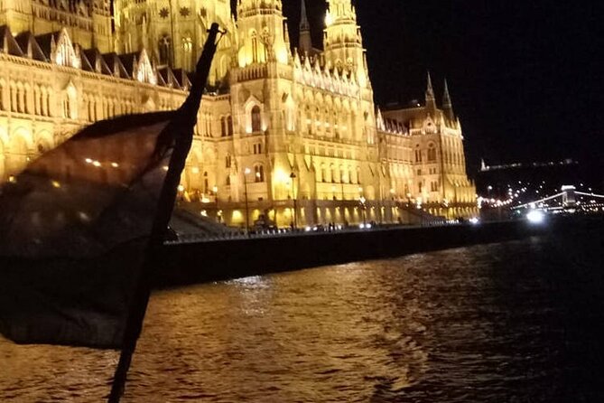 Budapest: 1-Hour Highlights Cruise with Welcome Drink - The Danube route, from Margaret Bridge to Parliament