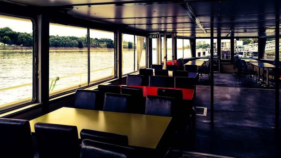 Budapest: City Highlights Sightseeing Cruise - Practical advice for a better cruise