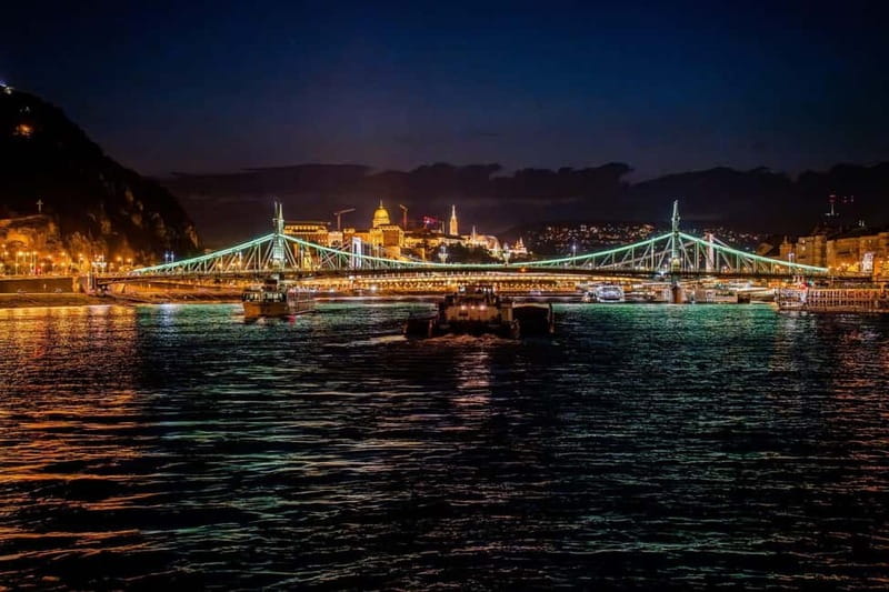 Budapest: Cruise Unlimited Aperol and Prosecco - A Party Cruise or a Relaxed Evening?