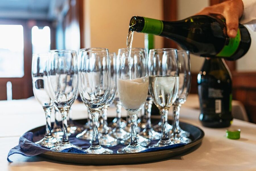 Budapest: Danube River Cruise with Dinner and Prosecco - Who should book this $53 experience?