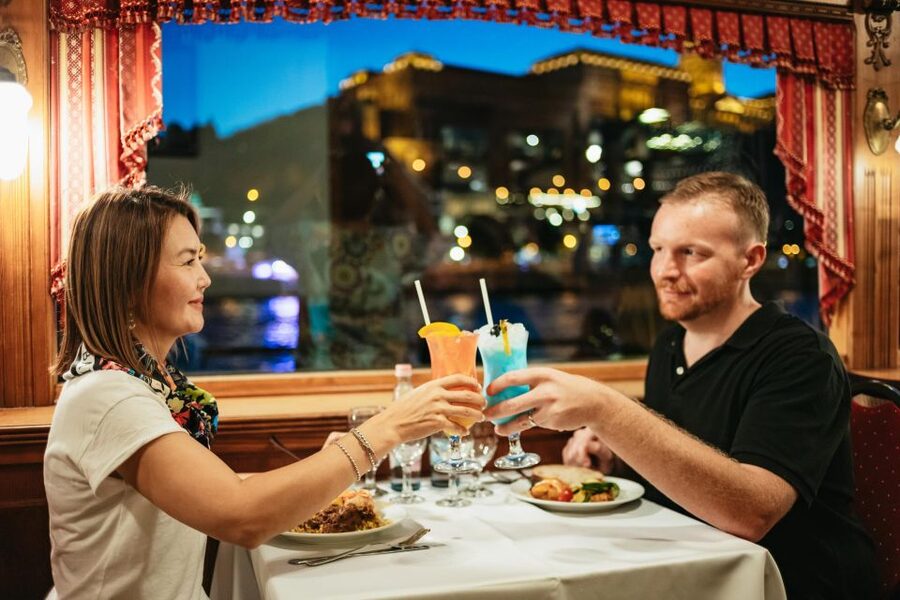 Budapest: Dinner Cruise with Live Music and Folk Dance Show - Who will enjoy this cruise most