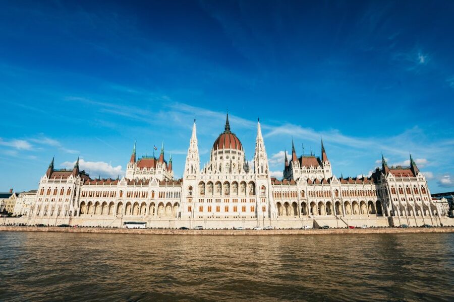 Budapest: Nighttime or Daytime Sightseeing Cruise - What you see from the boat