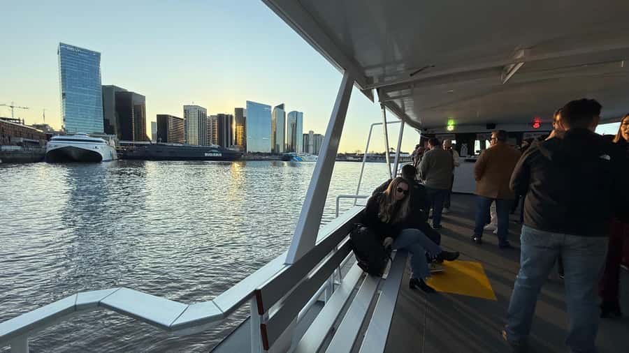 Buenos Aires: Puerto Madero Sunset Cruise with Open Bar - Who should choose this Puerto Madero cruise?