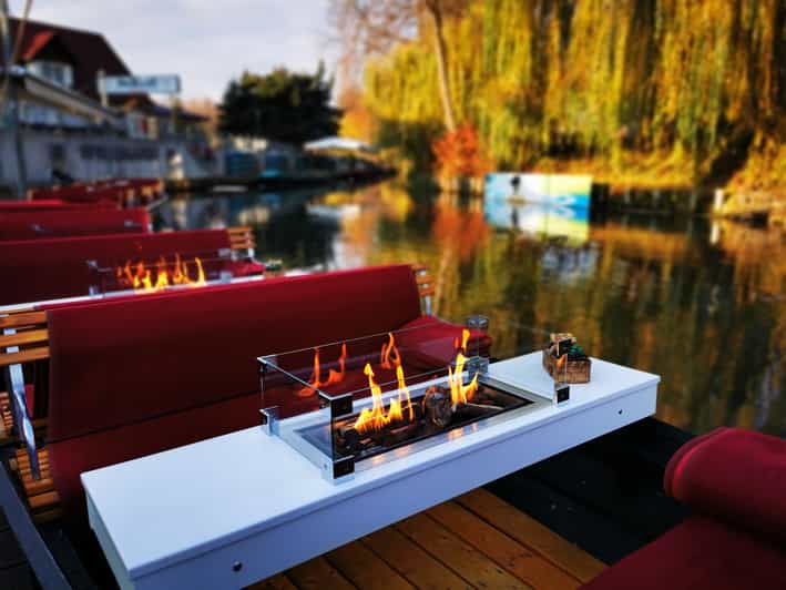 Burg: Spreewald Winter Cruise with Fireplace - Why a winter cruise in Burg feels different