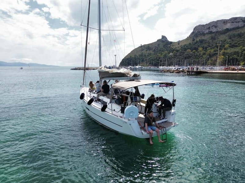 Cagliari: Catamaran Tour, Swimming, Snorkeling, & Prosecco - What the crew adds to the day