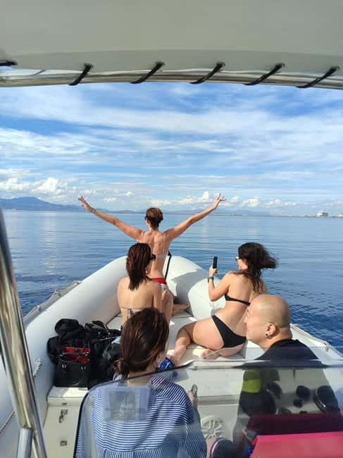 Cagliari: Devil's saddle boat tour, 4 stops and prosecco - Sella del Diavolo: the signature view