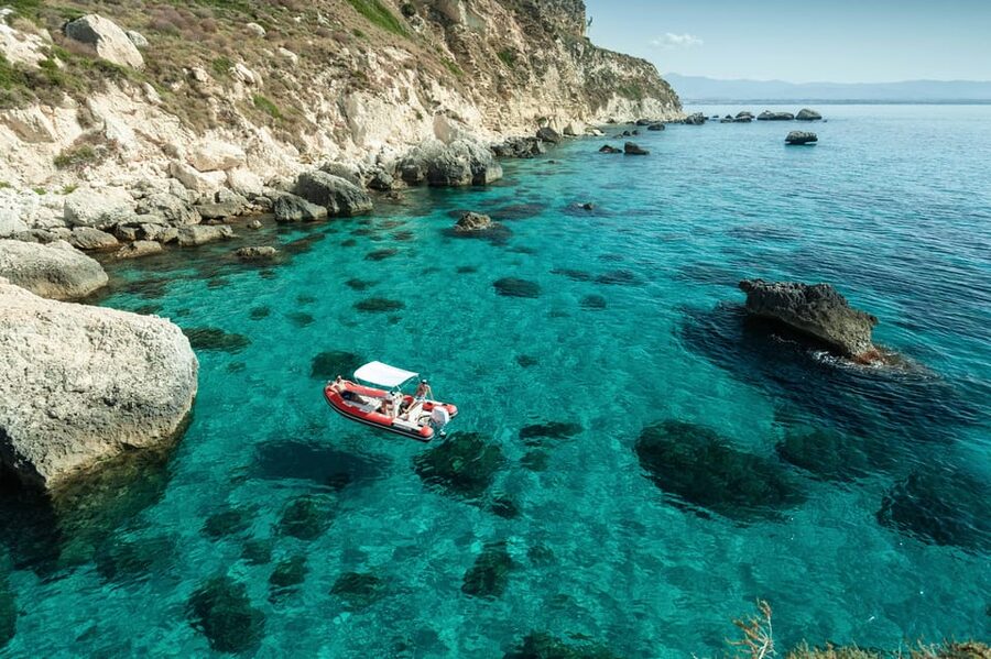 Cagliari: Devil's Saddle Boat Tour with Spritz and Chips - Grotta dei Colombi: the longest water stop