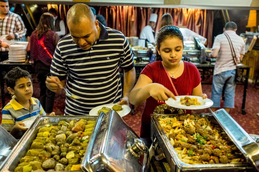 Cairo: Dinner Cruise on the Nile River - What the $40 price really covers