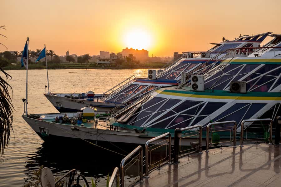 Cairo: Nile Sunset Dinner Cruise, Show & Optional Transfer - A Cairo evening that starts on the Nile