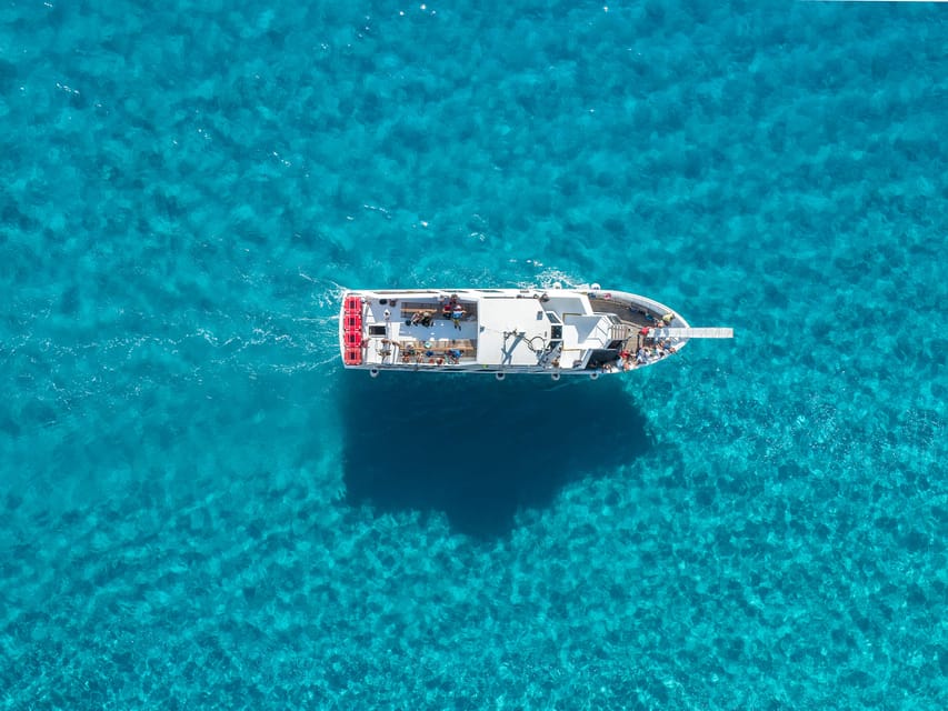 Cala Gonone:Cruise in the Gulf of Orosei with Cala Goloritzé - The Pools of Venus and Cormorant Cave