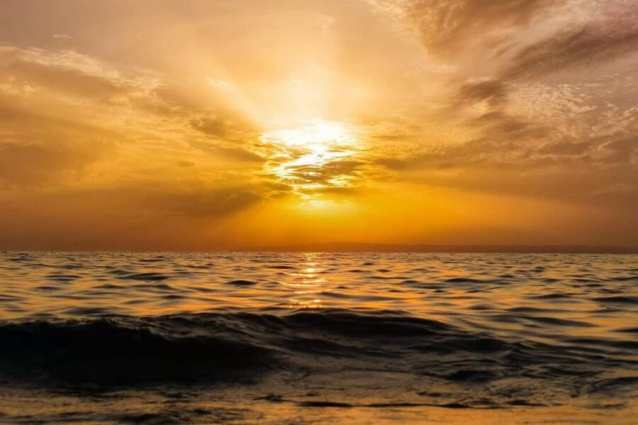 Calpe: Sunset Cruise with Sparkling Wine - The first minutes on the Mediterranean