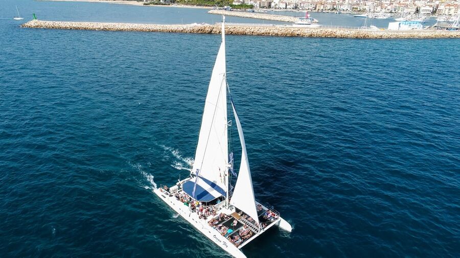 Cambrils: Costa Daurada Sail Catamaran Cruise - Who will enjoy this Costa Daurada cruise