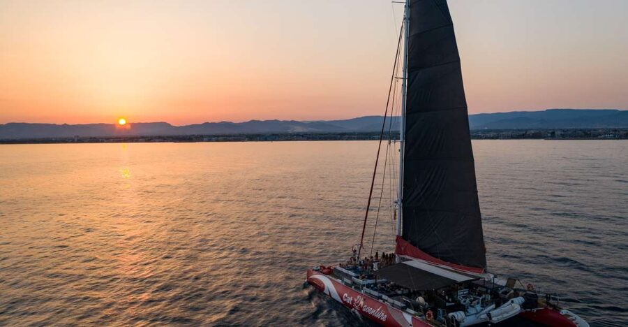 Cambrils: Sunset Catamaran Cruise & Drinks w/ Sunbed - What happens at Cambrils marina