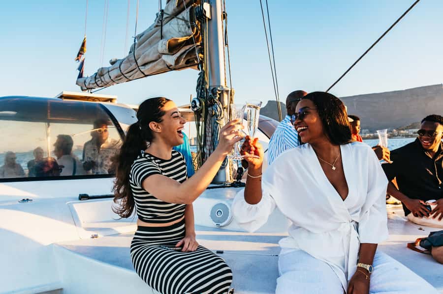 Cape Town: Sunset Catamaran Cruise on Table Bay with Bubbles - Why this sunset cruise works so well