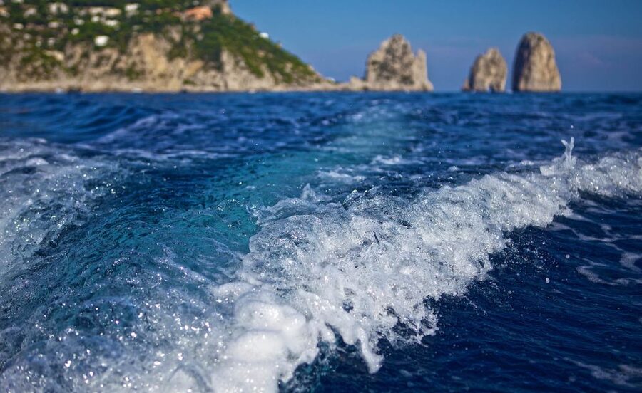 Capri: 2-Hour Boat Tour with Happy Hour - Finding the boat at Marina Grande
