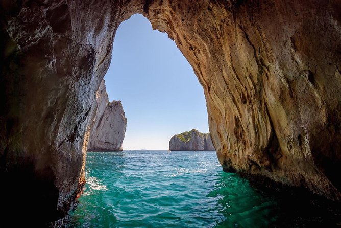Capri Boat Tour from Sorrento: Swim, Grottos & Light Lunch - Drinks, lunch, and the return to Sorrento