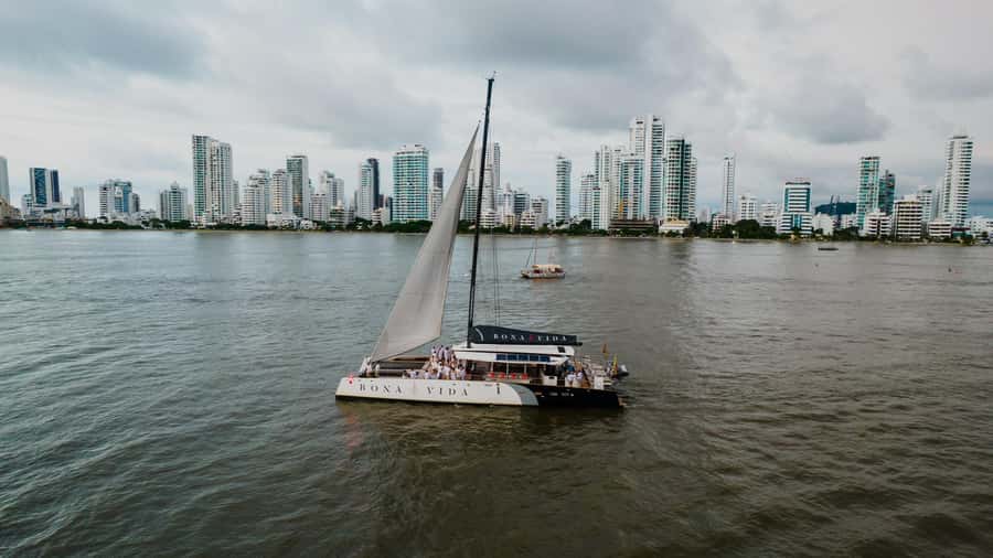 Cartagena de Indias: 2-Hour Sunset Cruise - What you actually get for $31